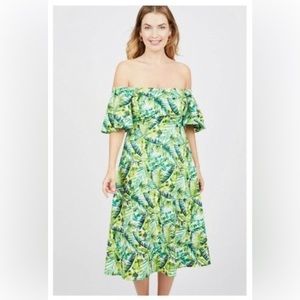 CLOVER AND SLOANE- Green Botanical Off Shoulder Midi Fit and Flare Dress XS